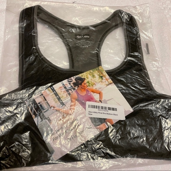 Alex + Abby
RIVAL SPORTS BRA - WOMEN'S Black - Picture 4 of 5